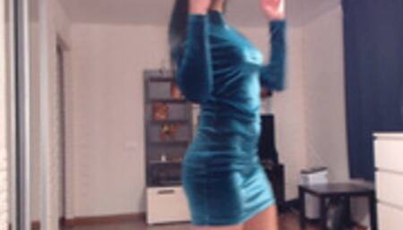 Catwalk in high heels and deepthroat