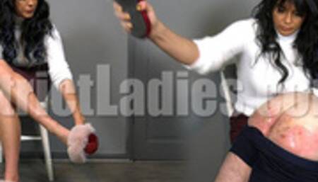 Testing stepaunty Lisa's new slipper