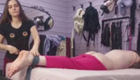 Hard whipping of painslut (wmv)