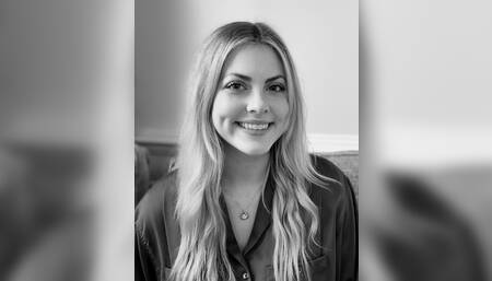 Charlitbaker - SEXY AMERICAN CB BLONDE - TITS & ASS