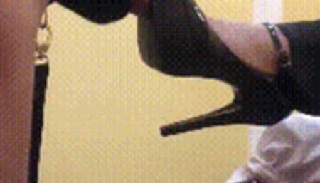 Goddess Lohan - Making the Slave's Pathetic Wipe My Extremely Dirty Feet