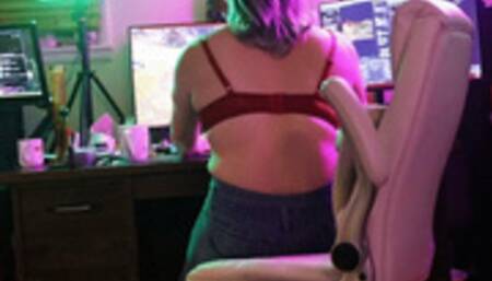 Leaky Wetting Accident Playing Game ( WoW )