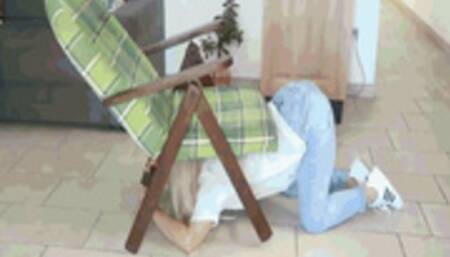 New chair, and stuck MP4(1920x1080)FHD