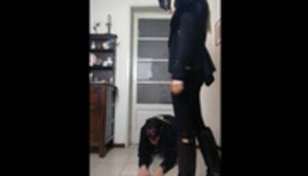 hands trampling in riding boots by Alice (detail view)