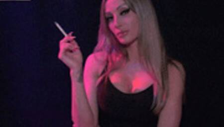 Tatjana - Sensual smoking (NEW VID) (4K ULTRA HD)