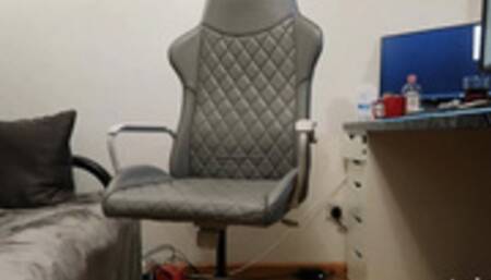 Trans Secratary dominates her boss