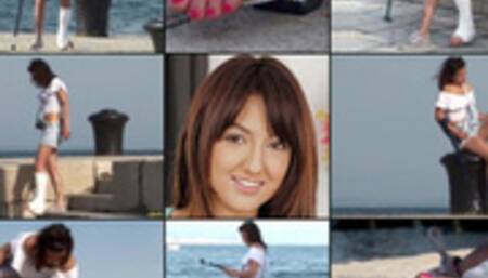 Suzy SLWC Gimping Problems Down by the Pier, this Cane Needs Adjusting