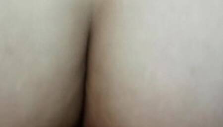 Milf Kerri goes reverse cowgirl