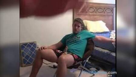 Sexy Striptease (Lapdance w BJ)