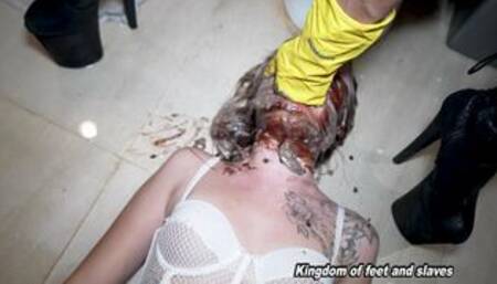 Dirty toilet pig (HD 720p MP4)