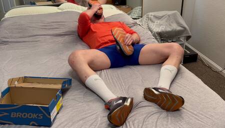 Twin Brooks Levitate, Wear, Fuck, Cum, Lick