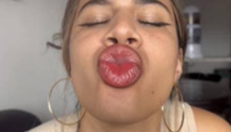 i want you to cum on my big juicy lips