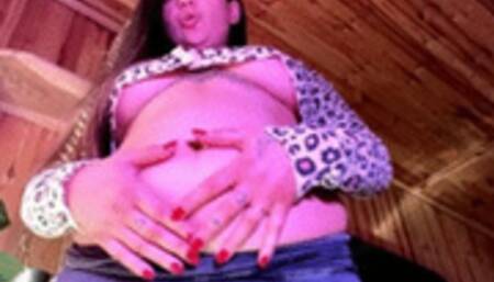 Her fan in Angie's bedroom wmv