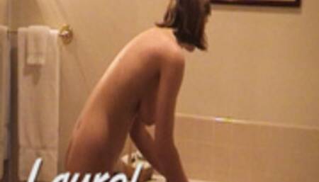 Laurel 12 Minute Fully Nude Hot Tub Tease
