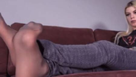 Pantyhosed Petite Blonde - HD MP4