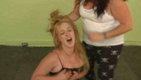 LF089 Pretty Hair - Nikki vs Banshee 960MP4