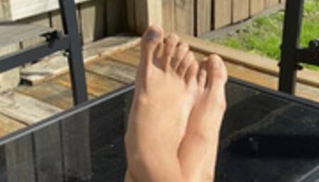 Sunny CLOSE-UP Bony, Veiny, Athletic, Slender FEET