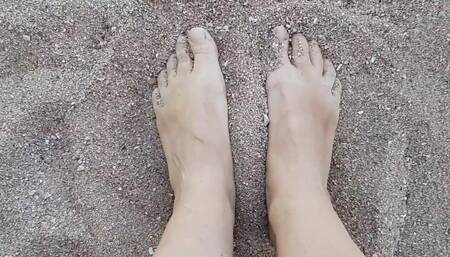 Mariaold feet, i know you love those