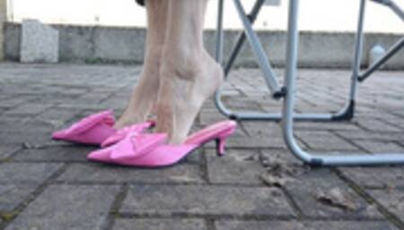 Skinny feet, shoe fetish and shoeplay in public with woman mules