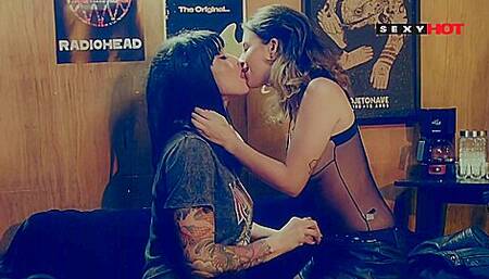 Barbara Inked & Gween Black - Brazilian Lesbians