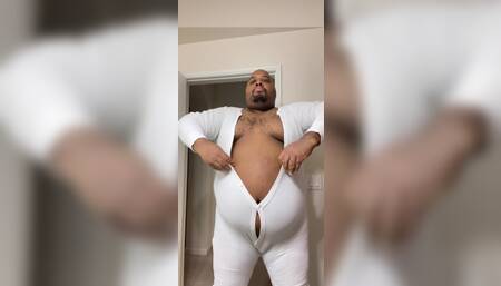Chubby trying on a 2xl union suit, what do you think of the fit? Leave a comment below.