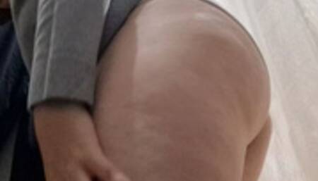 Farts in the dressing room big farts! 4K