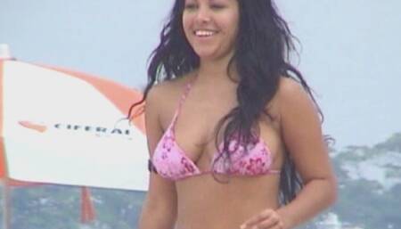 Sexy girls on the beach - GNDBeachVideos