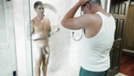 Young gay anal fucked by older after shower