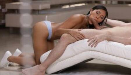 Fingering Thai cuties ass before bj