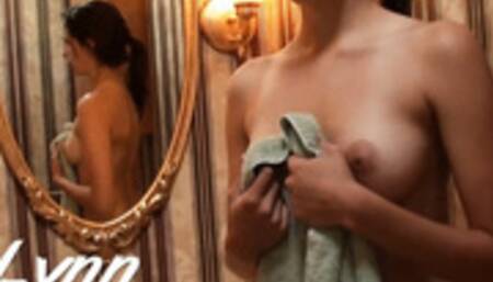 Lynn 44 Minute Bonus Multiple Nude Displays & Teases