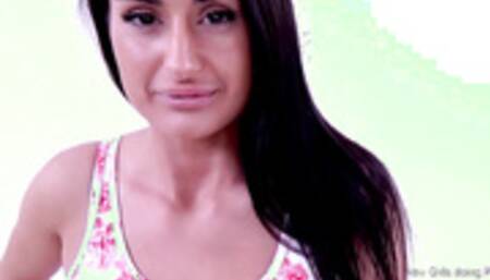 Super hot brunette milf gets her lust satisfied