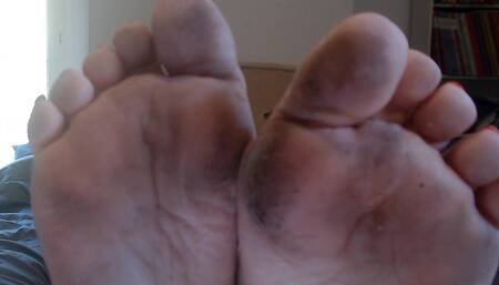 JOI - Your step-mother makes you smell her feet and her armpits