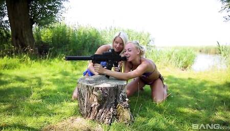 Jessie Hazz and Naomi Nevena's masturbation smut by Video Art Holland