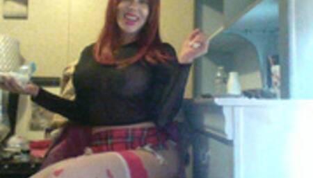 SEXY TOPLESS REDHEAD BLOWING UP BALLOONS NP