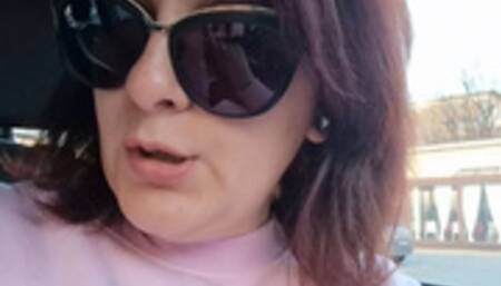 Sensational big farts in the car in a public parking 720HD