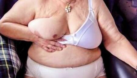 OMAGEIL Granny Amateur Ladies Showing Naked Pics