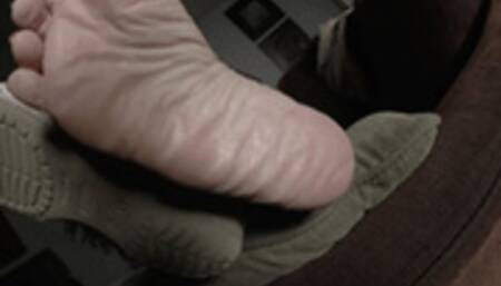 Cum To Sexy Milf Feet, 2nd