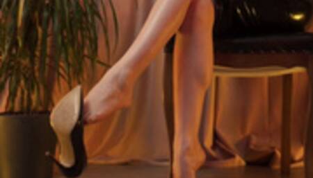 Latex and dangling heels on callous feet (720p)