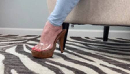 Kiara Mules Dangling, Shoeplay & Toe Tapping