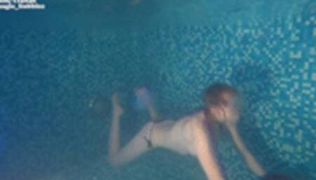 877-1 Irma sweet underwater girl