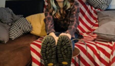 Soles and Toe wiggling