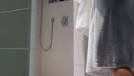 Watch Me Shower Nude
