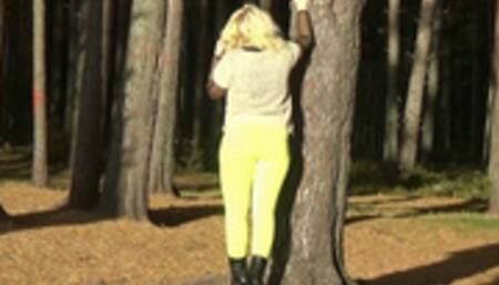 Big butts in Leggings Yellow outdoors C4SMILF23
