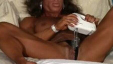 Foxxy Muscle Slut's Big Clit BeatDown