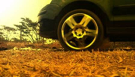 Spinning Wheels on Grass - Part 01