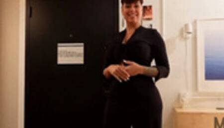 Boob Crush Nut Bust with Samantha (MP4 720p)