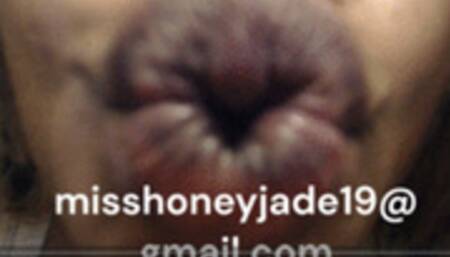 2023 NEW UPSIDE DOWN LIP SMELLING