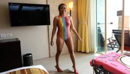 Tiny Thai teen amateur date turns to sex