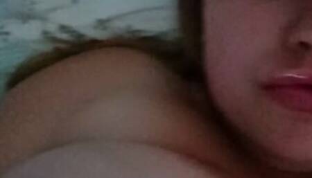 Laura het sletje staat geil