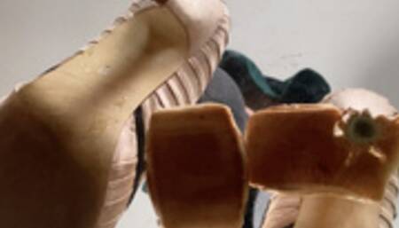 A Crushing Dreams comes true - St Patricksday Special - Cinnamon Roll crush in Overknee socks and Heels - Underglass and bottom views - HD